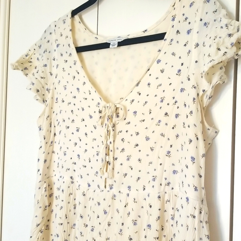 Floral knee-length dress